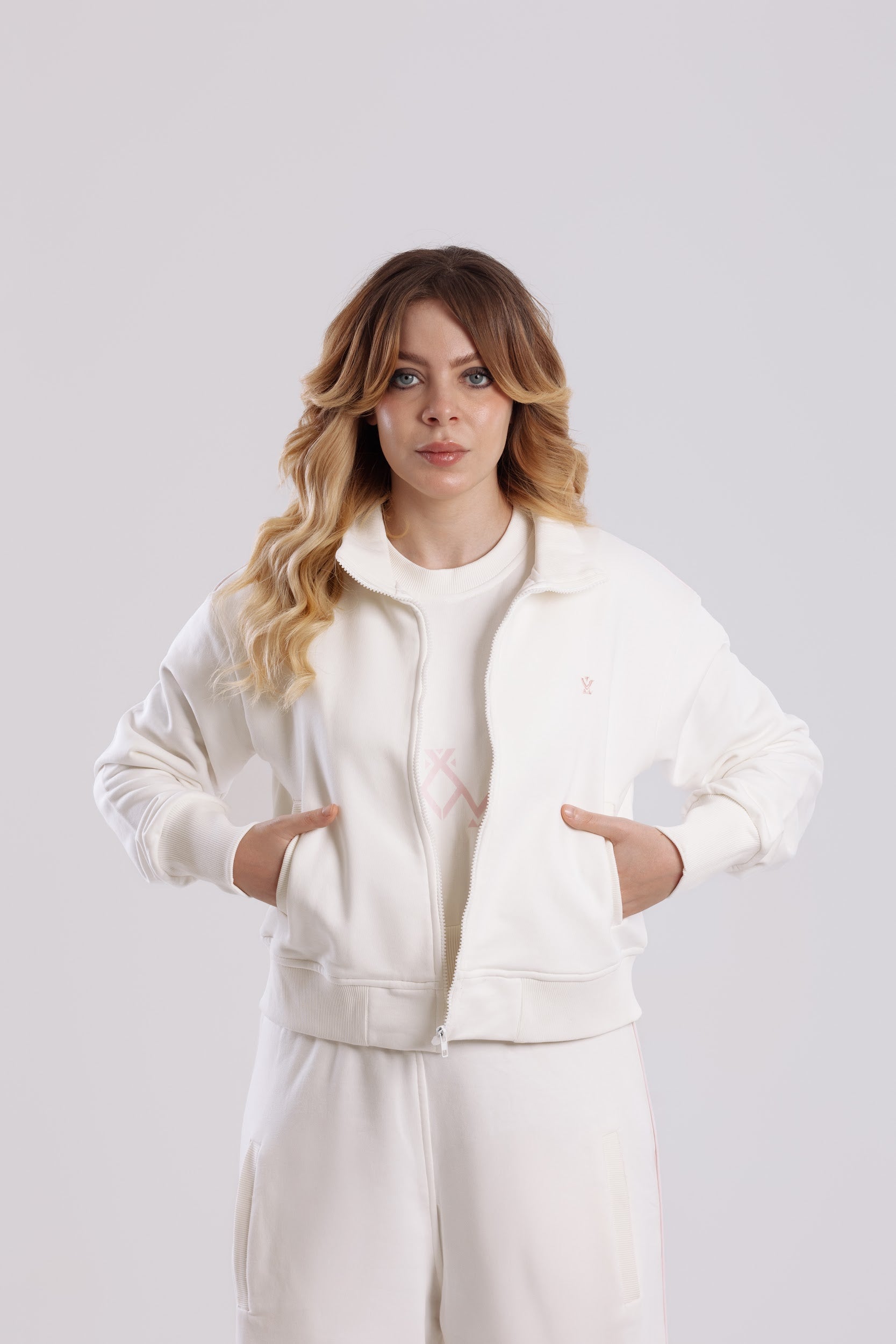 Nyllya Empower Crop Track Jacket / white