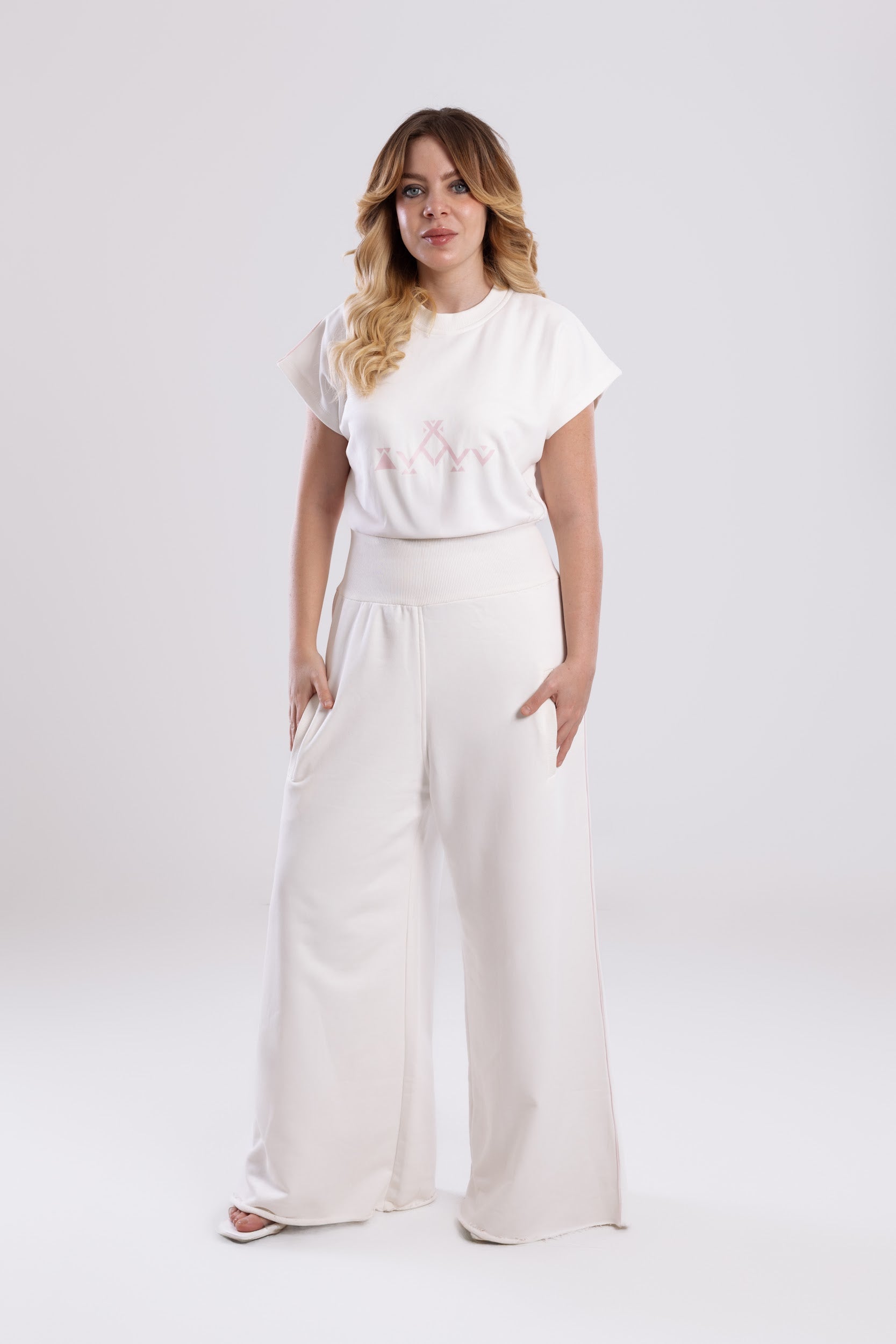 Nyllya Empower Jumpsuit: Wide-Leg / white