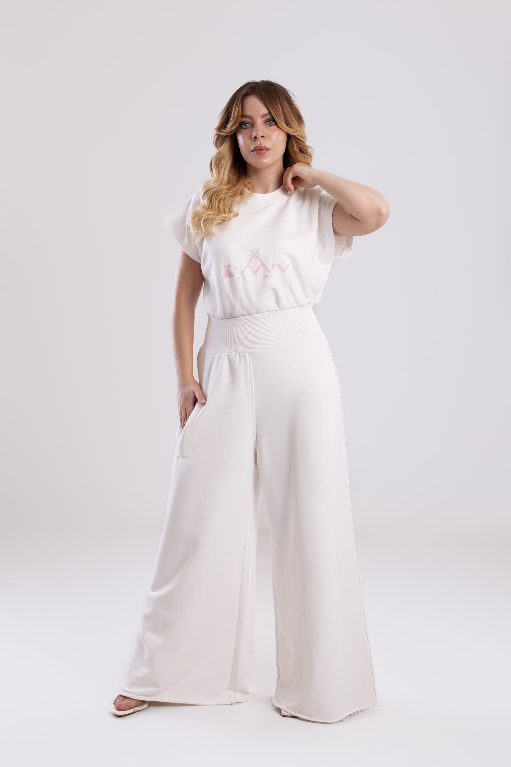 Nyllya Empower Jumpsuit: Wide-Leg / white